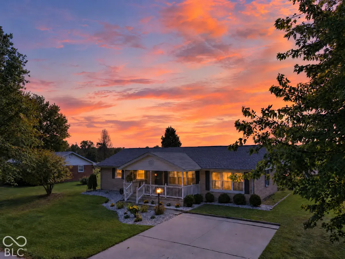 10847 E Greendale DR, Seymour, IN 47274