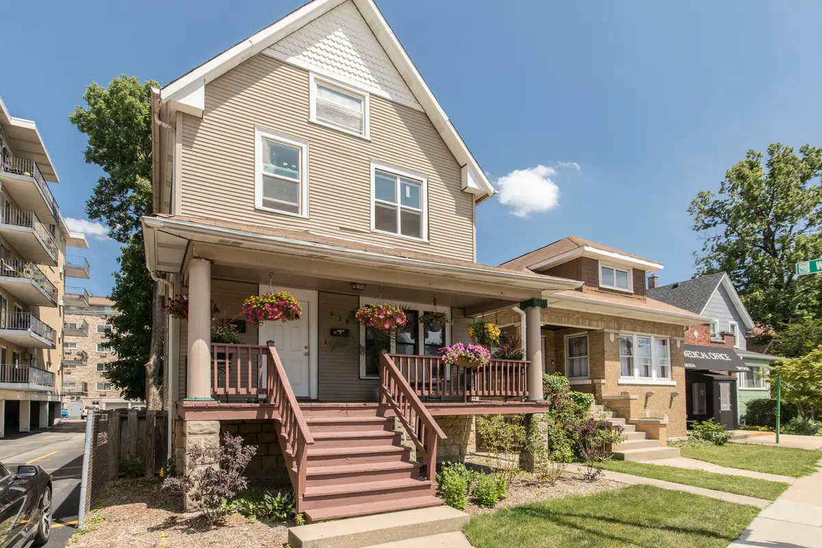 328 Circle AVE #1, Forest Park, IL 60130