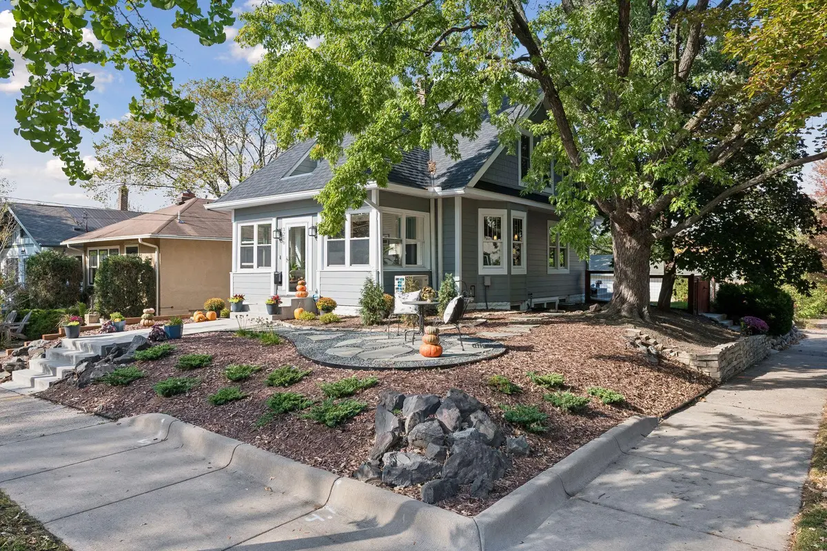 3200 W 44th ST, Minneapolis, MN 55410