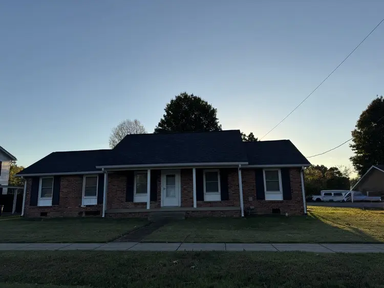 223 Walnut St, Greenbrier, TN 37073