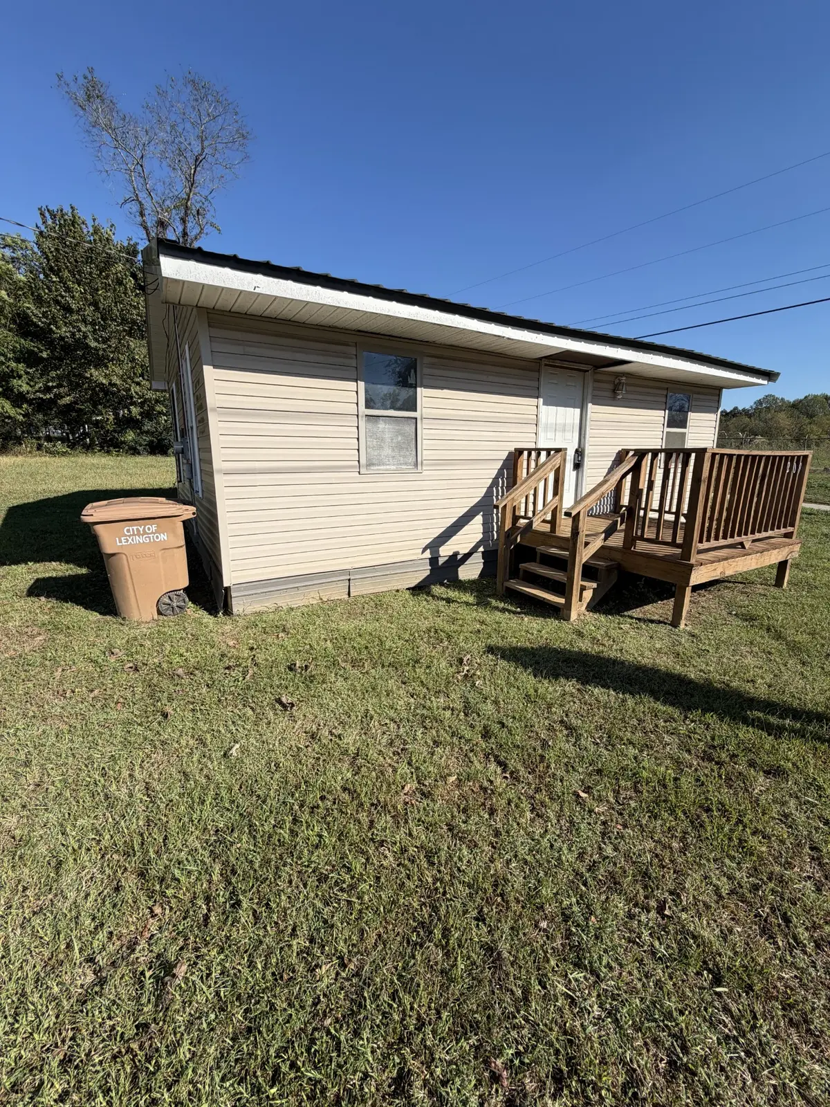 209 Bailey St, Lexington, TN 38351