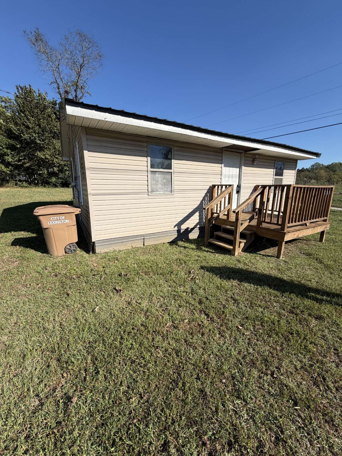 209 Bailey St, Lexington, TN 38351