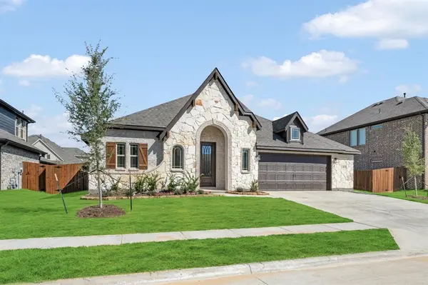 409 Chestnut Lane, Glenn Heights, TX 75154