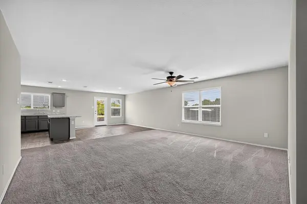106 N Island Drive, Terrell, TX 75160