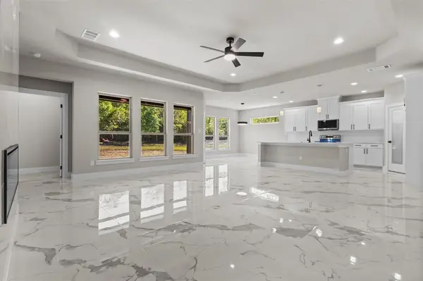 1594 E Springcrest Circle, Lancaster, TX 75134