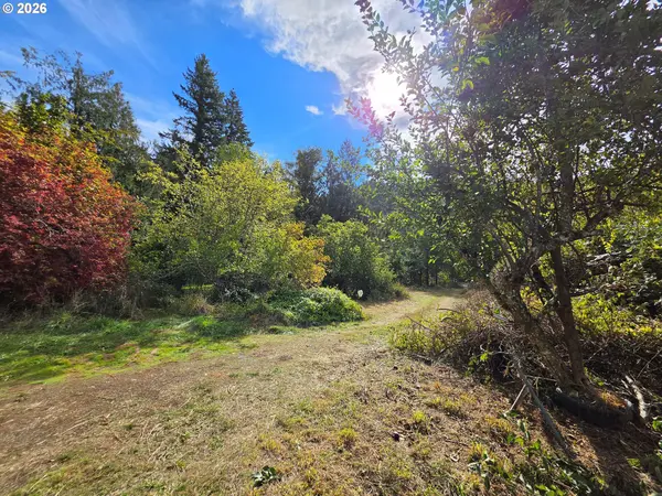 14621 HIGHWAY 36, Deadwood, OR 97430