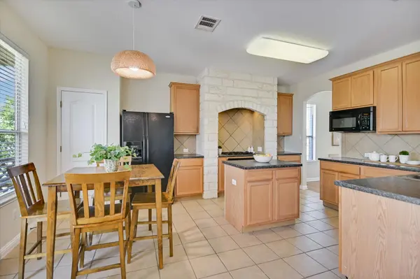 587 Shadow Creek BLVD, Buda, TX 78610
