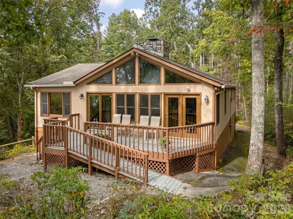 206 Skyland Acres RD, Saluda, NC 28773