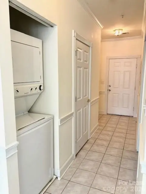 8755 Coralbell LN, Charlotte, NC 28213
