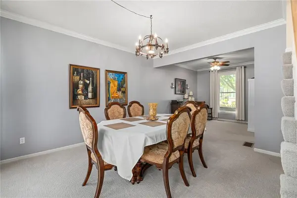 11229 W 117th ST, Overland Park, KS 66210
