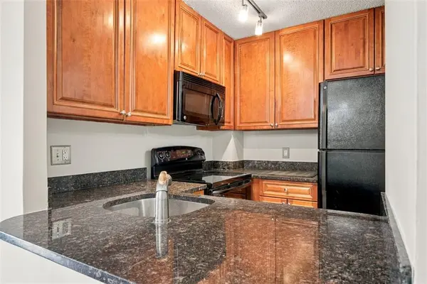 3838 Rainbow BLVD #101, Kansas City, KS 66103