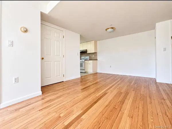 63-47 Booth ST #6B, Rego Park, NY 11374