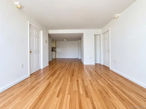63-47 Booth ST #6B, Rego Park, NY 11374