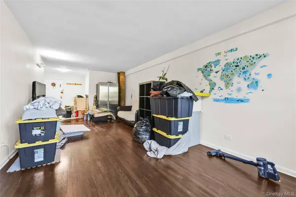 209-25 18th AVE #2F, Bayside, NY 11360