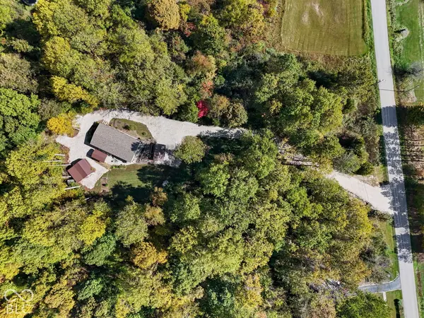 1895 Spice Valley RD, Mitchell, IN 47446