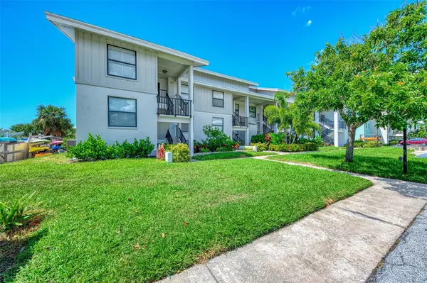 9226 MIDNIGHT PASS RD #4A, Sarasota, FL 34242
