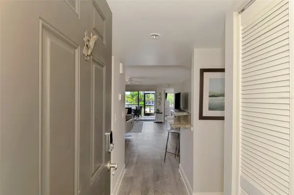 9226 MIDNIGHT PASS RD #4A, Sarasota, FL 34242
