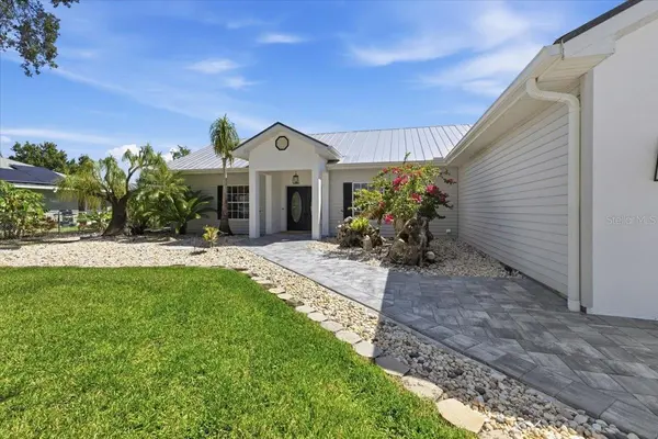7376 MEMORIAL DR, Port Charlotte, FL 33981