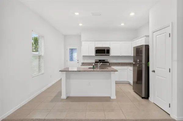 2222 HEMINGWAY CIR, Groveland, FL 34736