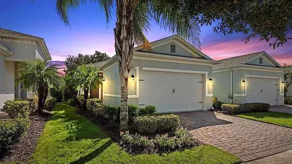 1915 FLORA PASS PL, Kissimmee, FL 34747
