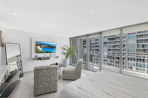 5869 AVE ISLA VERDE CORAL BEACH 1 #1112, Carolina, PR 00979