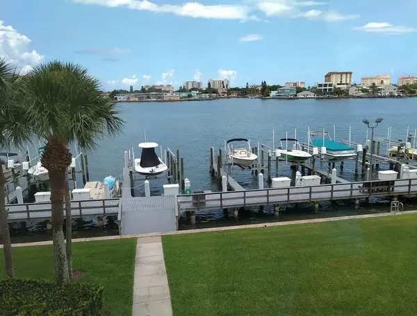660 ISLAND WAY #204, Clearwater, FL 33767