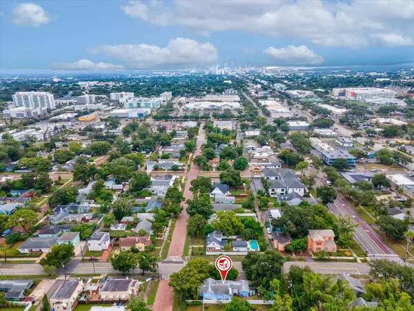 3700 2ND AVE N, St Petersburg, FL 33713