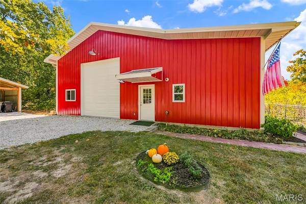 11488 Links RD, Marthasville, MO 63357