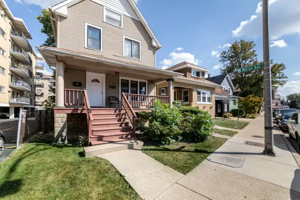 328 Circle AVE #1, Forest Park, IL 60130