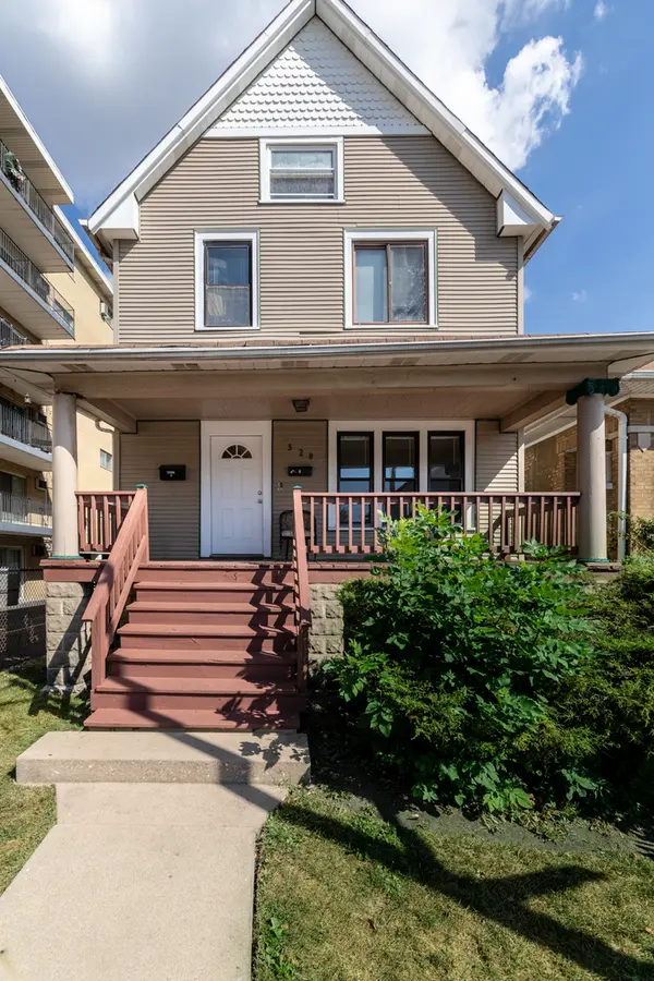 328 Circle AVE #1, Forest Park, IL 60130