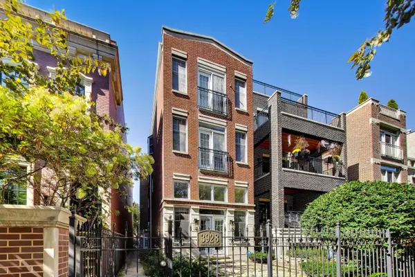 3928 N Greenview AVE #1, Chicago, IL 60613