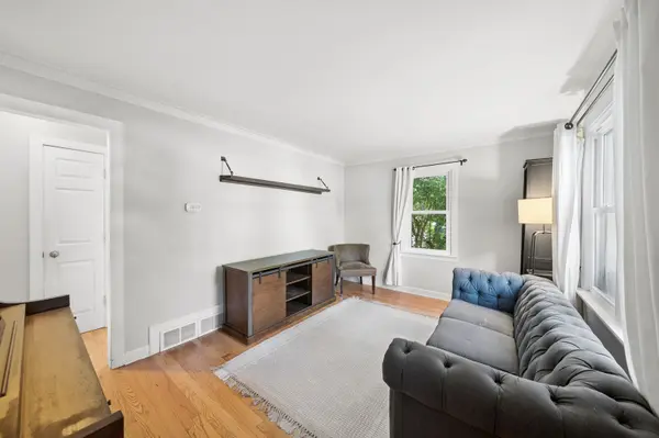 26W125 Jewell RD, Wheaton, IL 60187