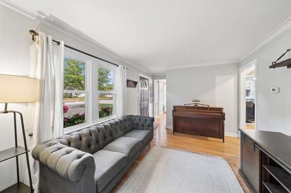 26W125 Jewell RD, Wheaton, IL 60187