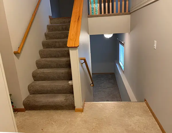 889 125th DR NE, Blaine, MN 55434