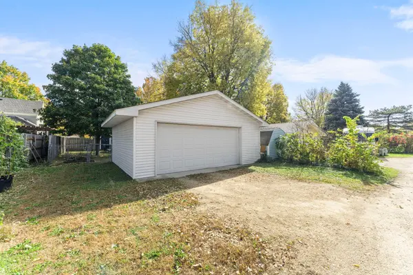 216 N 3rd ST, Saint Peter, MN 56082