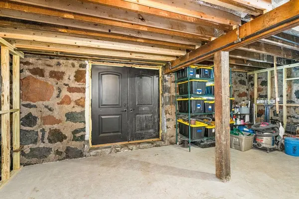 24 W 5th ST, Duluth, MN 55806
