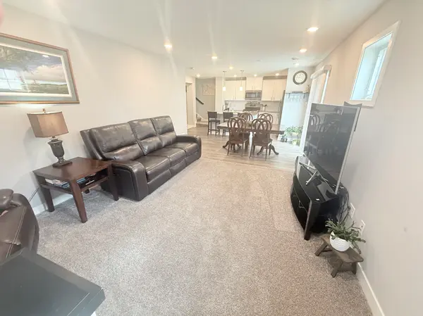 7238 Dora DR, Hugo, MN 55038