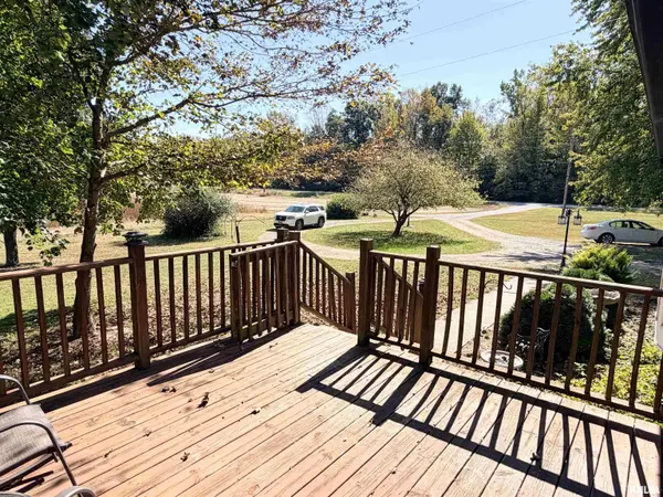 35 Dug Hill RD, Jonesboro, IL 62952