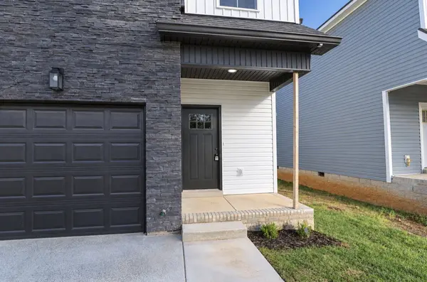 811 Gracey Ave, Clarksville, TN 37040