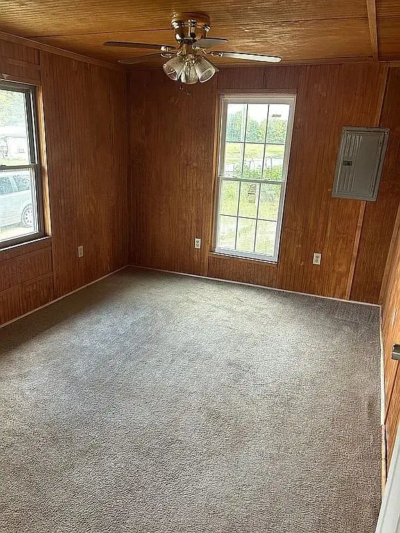 209 Bailey St, Lexington, TN 38351