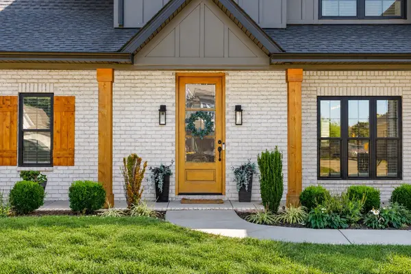 409 Sheas Way, Clarksville, TN 37043