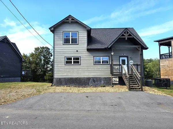 2053 Eagle Feather Drive, Sevierville, TN 37876