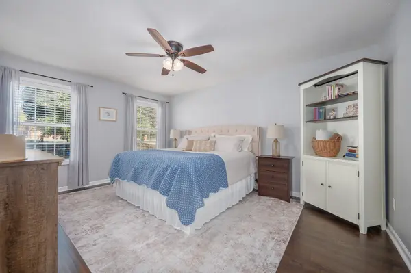 6010 Turning Leaf Dr, Smyrna, TN 37167