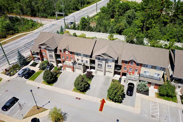 57 Ferndale DR S #7, Barrie, ON L4N 5T6