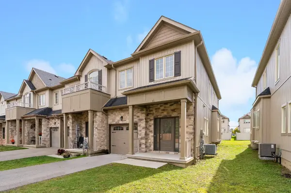11 Churchlea Mews, Orillia, ON L3V 8K9