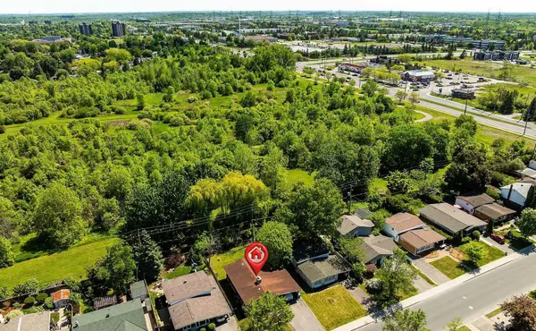 2329 Ryder ST, Alta Vista And Area, ON K1H 6X4