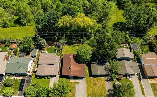 2329 Ryder ST, Alta Vista And Area, ON K1H 6X4