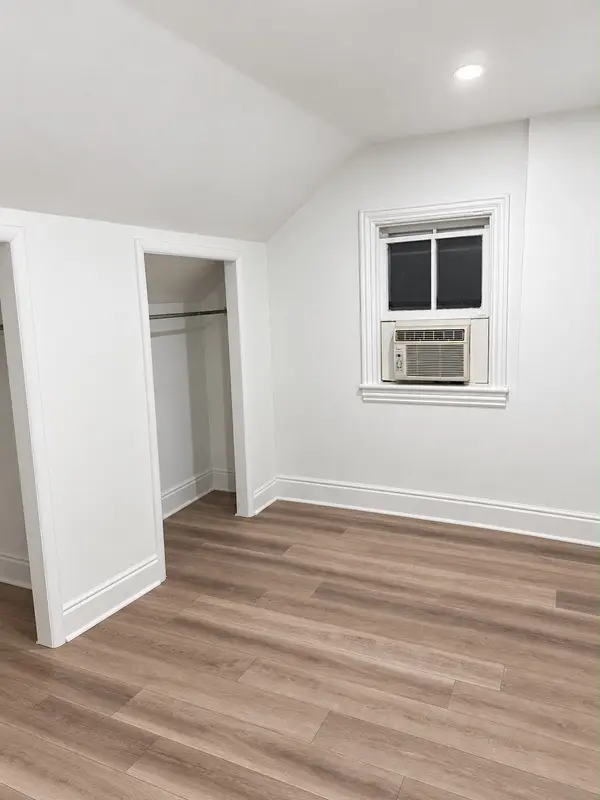 70 Wellington ST S, Hamilton, ON L8N 2R1