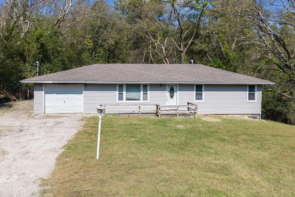 5530 sloan AVE, Kansas City, KS 66104
