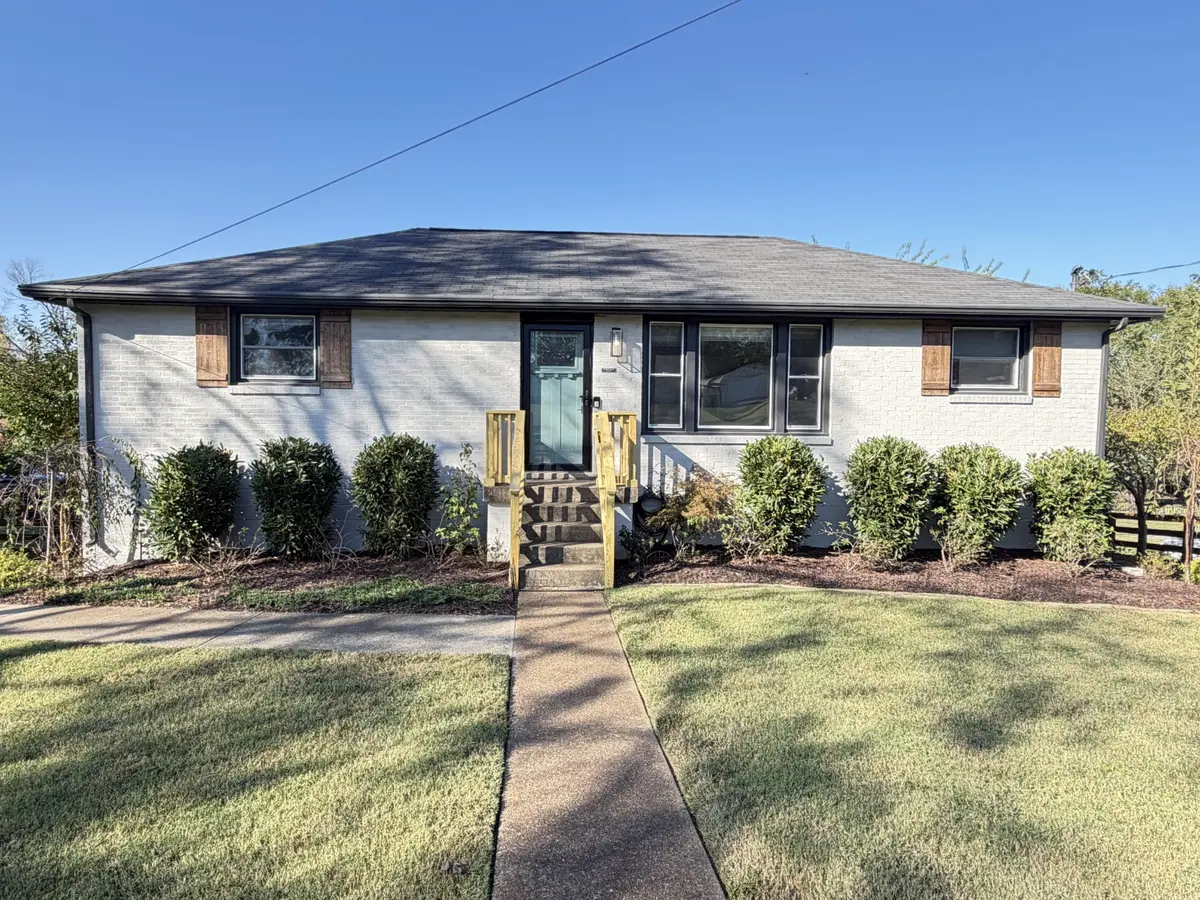 901 Apple Valley Rd, Madison, TN 37115